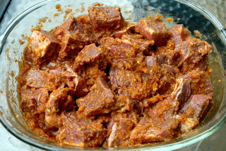carne colorada sazon