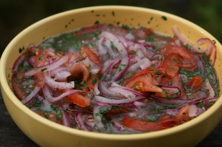 Onion and tomato curtido